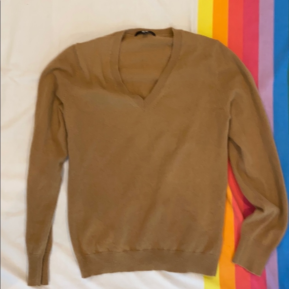 Uniqlo 100% cashmere sweater